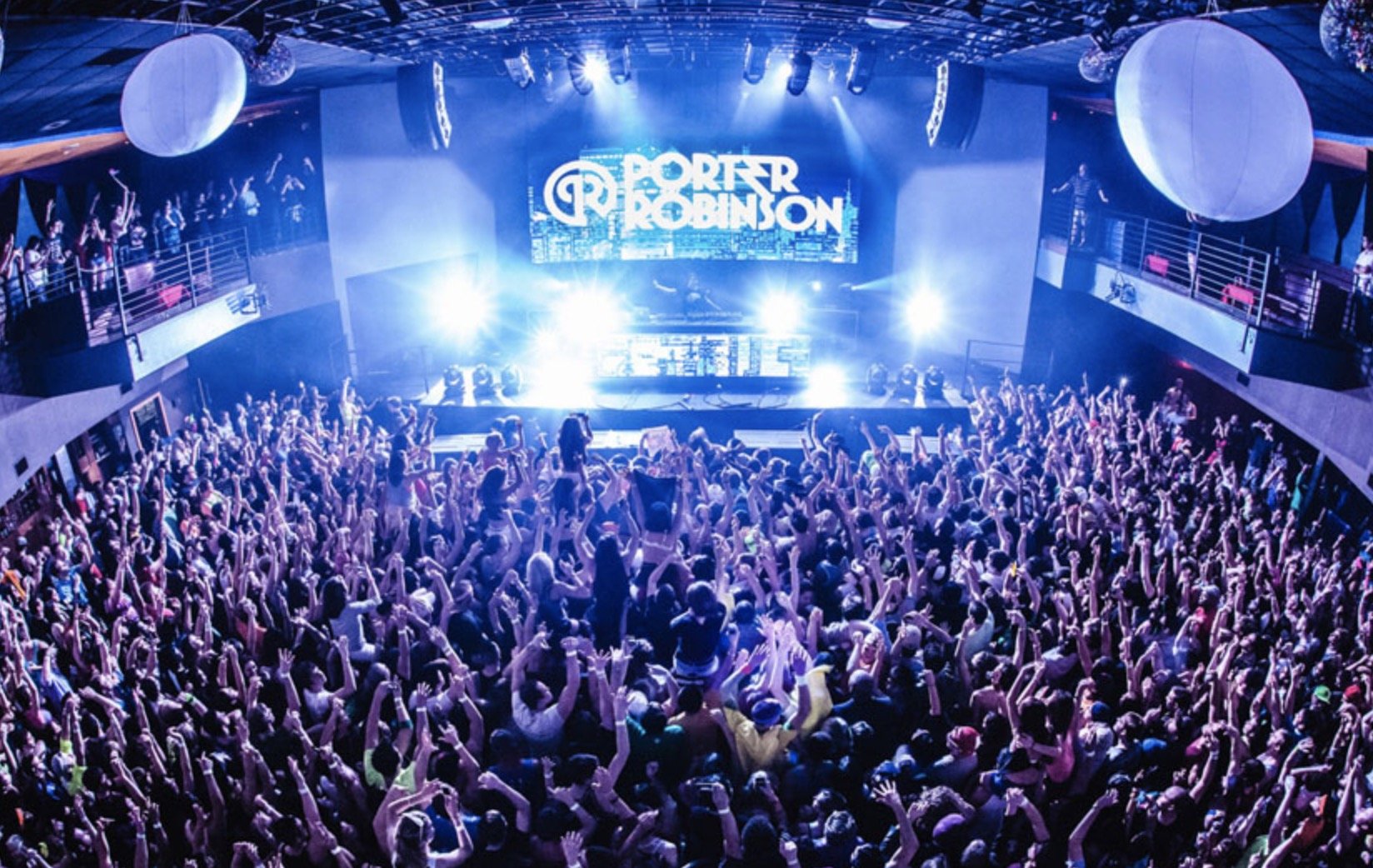 Elitepartner dating. Nine inch nails концерт. Offers live. Rhcp концерт в носках. спешл оффер.